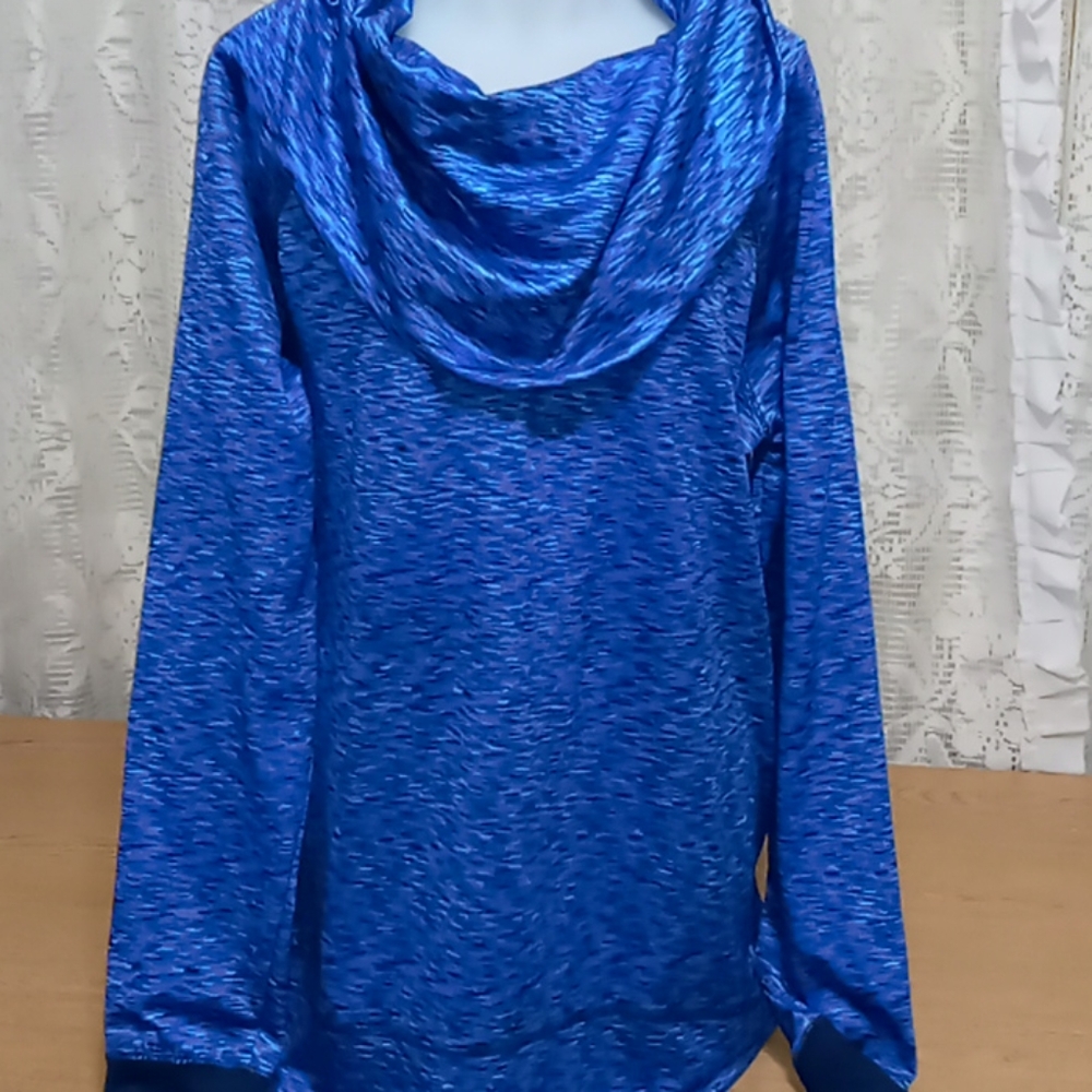 Active sweater